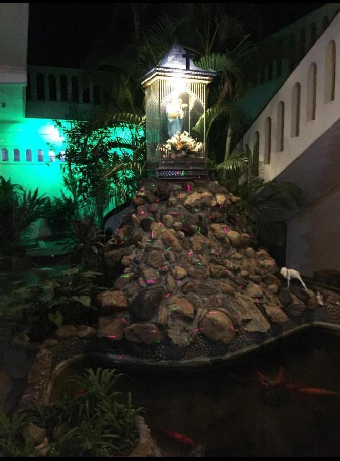 Hotel Silver Sands Negombo Bagian luar foto
